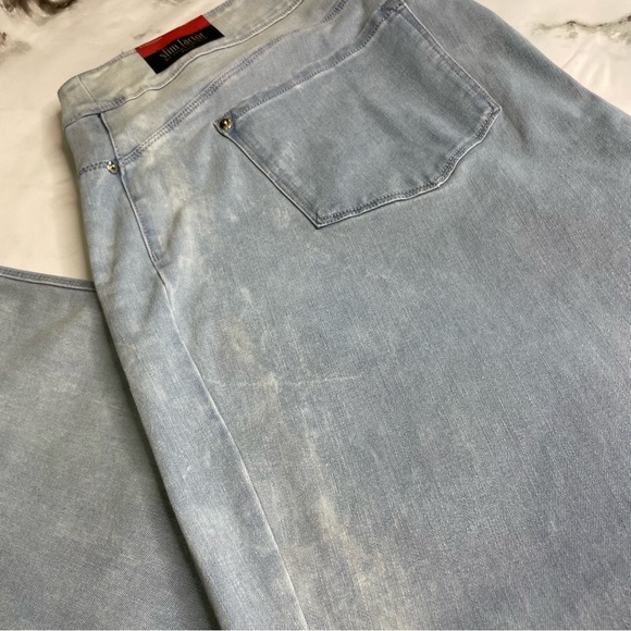 NWT light wash Slim Factor straight 3x Short - Picture 5 of 14